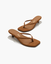 Load image into Gallery viewer, Tkees Square Toe Julia