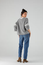 Load image into Gallery viewer, One Tee Naomi Pull