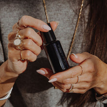 Load image into Gallery viewer, Elleven Perfume oil