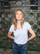 Load image into Gallery viewer, Mos Mosh Tulli V-Neck Basic SS T-shirt