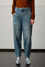 Load image into Gallery viewer, Seventy & Mochi Mia Jeans