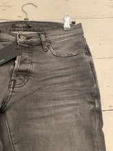 Load image into Gallery viewer, Heartless David boyfriend Jean
