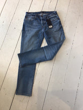 Load image into Gallery viewer, Heartless David boyfriend Jean
