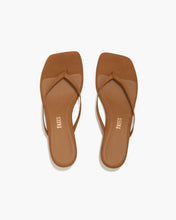Load image into Gallery viewer, Tkees Square Toe Julia
