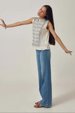 Load image into Gallery viewer, Maison Hotel - Irina Sleeveless Blouse
