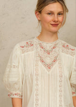Load image into Gallery viewer, MABE FLEUR SHORT SLEEVE TOP
