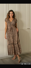 Load image into Gallery viewer, Jaase Chaser Print Daphne Skirt
