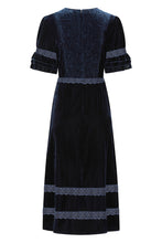 Load image into Gallery viewer, Sirens Velvet London Dress
