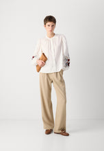 Load image into Gallery viewer, Mos Mosh Shirt Mysa Popli
