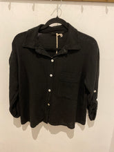 Load image into Gallery viewer, Lili Grace Tea Bag Linen Shirt
