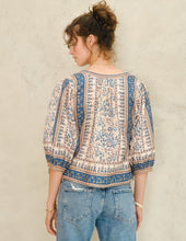 Load image into Gallery viewer, M.a.b.e Cass Print Jacket
