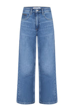 Load image into Gallery viewer, Seventy +Mochi Bay Wide Leg Jean in Malibu
