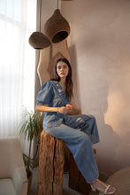 Load image into Gallery viewer, Seventy +Mochi Cassie Top in his Malibu Embroidery
