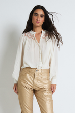 Load image into Gallery viewer, Sophie and Lucie Lucie Tulip Blouse
