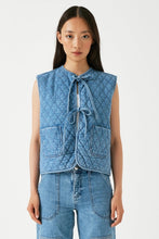 Load image into Gallery viewer, Seventy +Mochi Aria Vest
