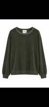 Load image into Gallery viewer, TWNS THE LABEL MANHATTAN SWEATSHIRT
