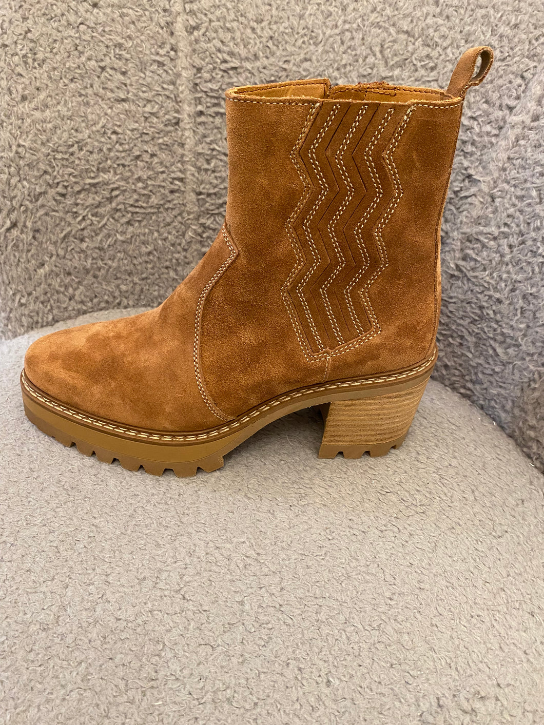 Alpe Tan Boots