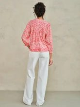 Load image into Gallery viewer, M.A.B.E Esti Print Long Sleeve Top
