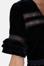 Load image into Gallery viewer, Sirens Velvet London Dress
