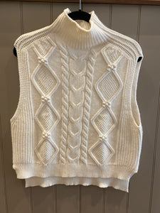 Elegance Firenze - Cable Knit Sleevless Tank - One Size