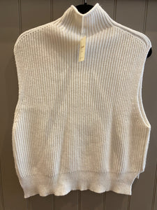 Elegance Firenze - Cable Knit Sleevless Tank - One Size