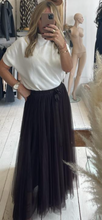 Load image into Gallery viewer, Lili Grace Tulle Skirt
