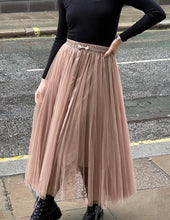 Load image into Gallery viewer, Lili Grace Tulle Skirt
